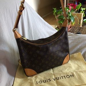 Authentic Louis Vuitton Boulogne 30